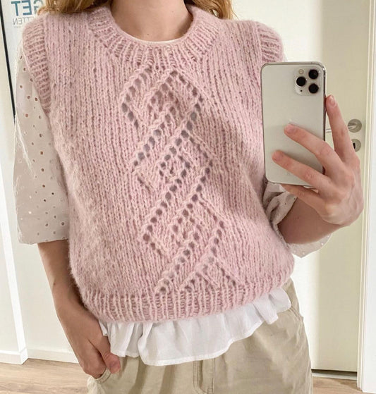 Kirvi vest knitting pattern for adults