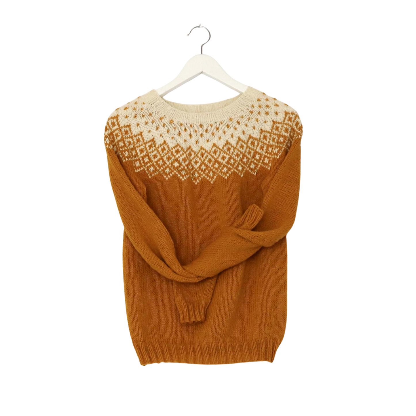 Stay Warm and Stylish with this Hand-Knitted Bohéme Wool Sweater for Women
